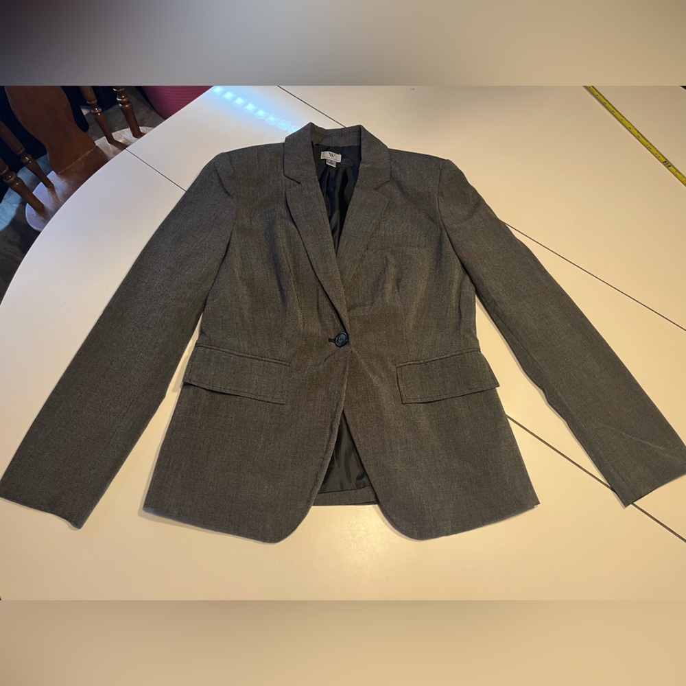 Worthington women’s size 8 charcoal gray fitted blazer